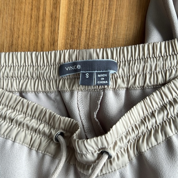 Vince joggers - Picture 7 of 8